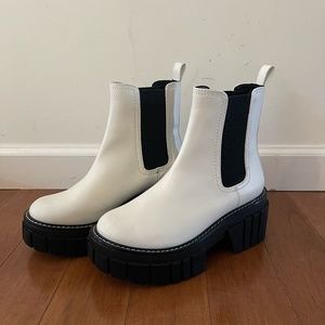 Gianni Bini Ridliegh Leather White Platform Boots